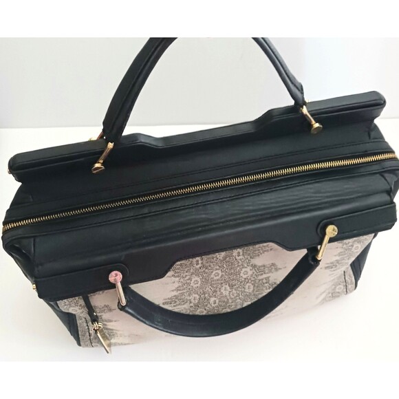 Vince Camuto Fiona Lg Blk Leather Satchel w Crossbody Tan Print Gold Hardware - Picture 13 of 16